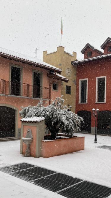 La Corte Di Vicolo Torre Uboldo Exterior photo